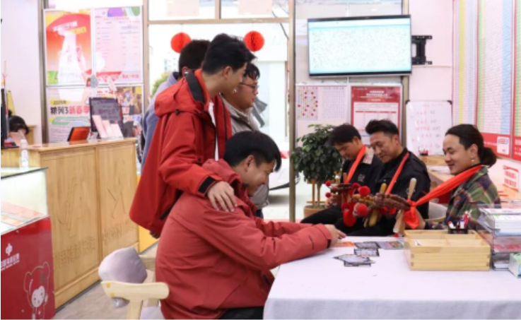 福彩小站里传出“非遗之声”